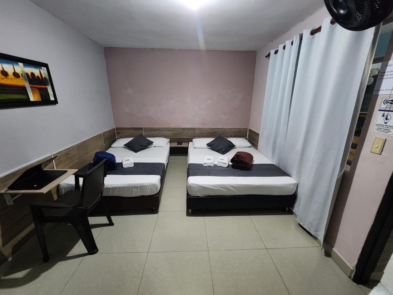 Hotel Medellin Calasanz Exteriör bild