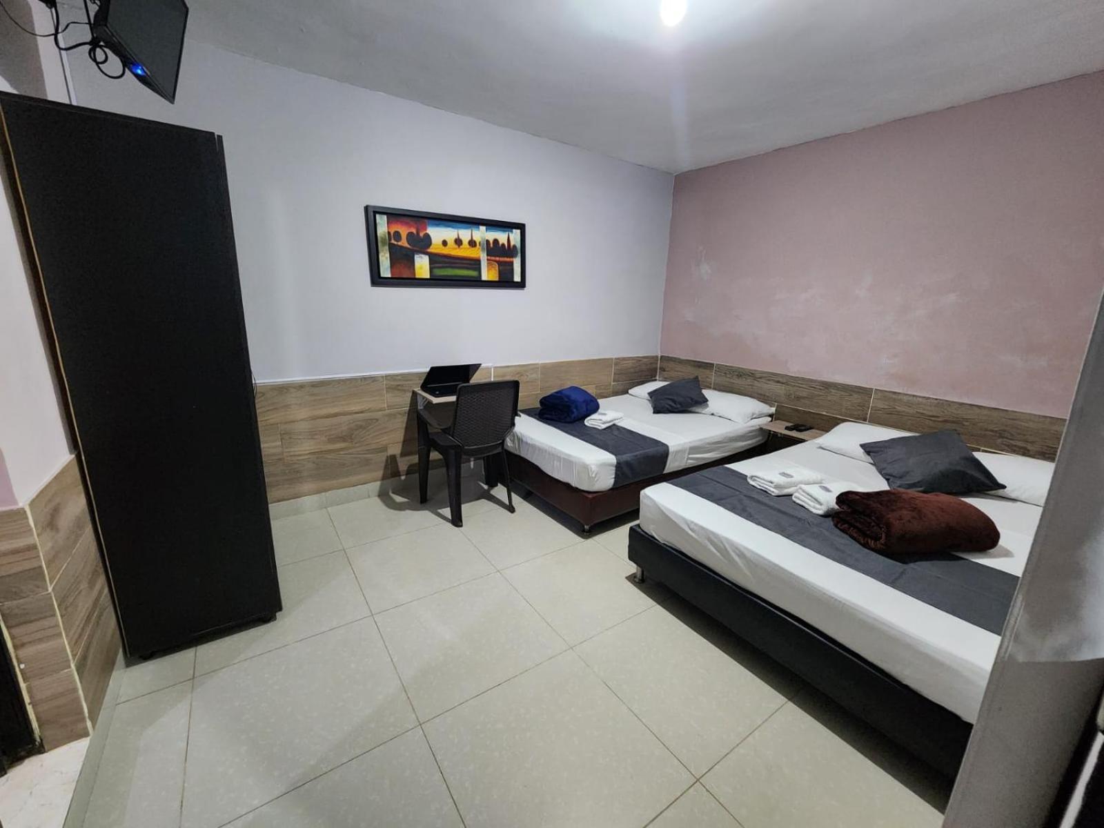 Hotel Medellin Calasanz Exteriör bild